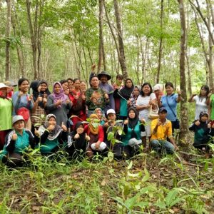 Women's Forest Group planting day